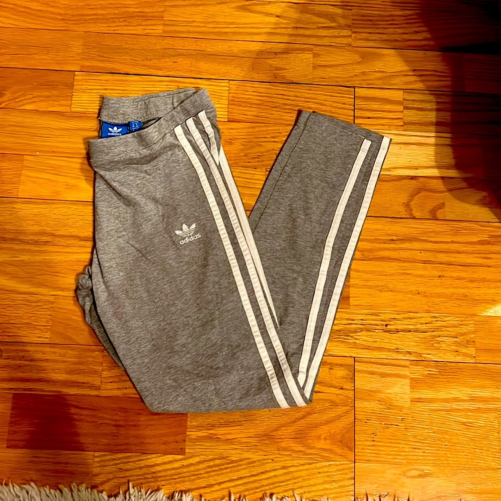 Adidas ankle length 3 stripes trefoil leggings